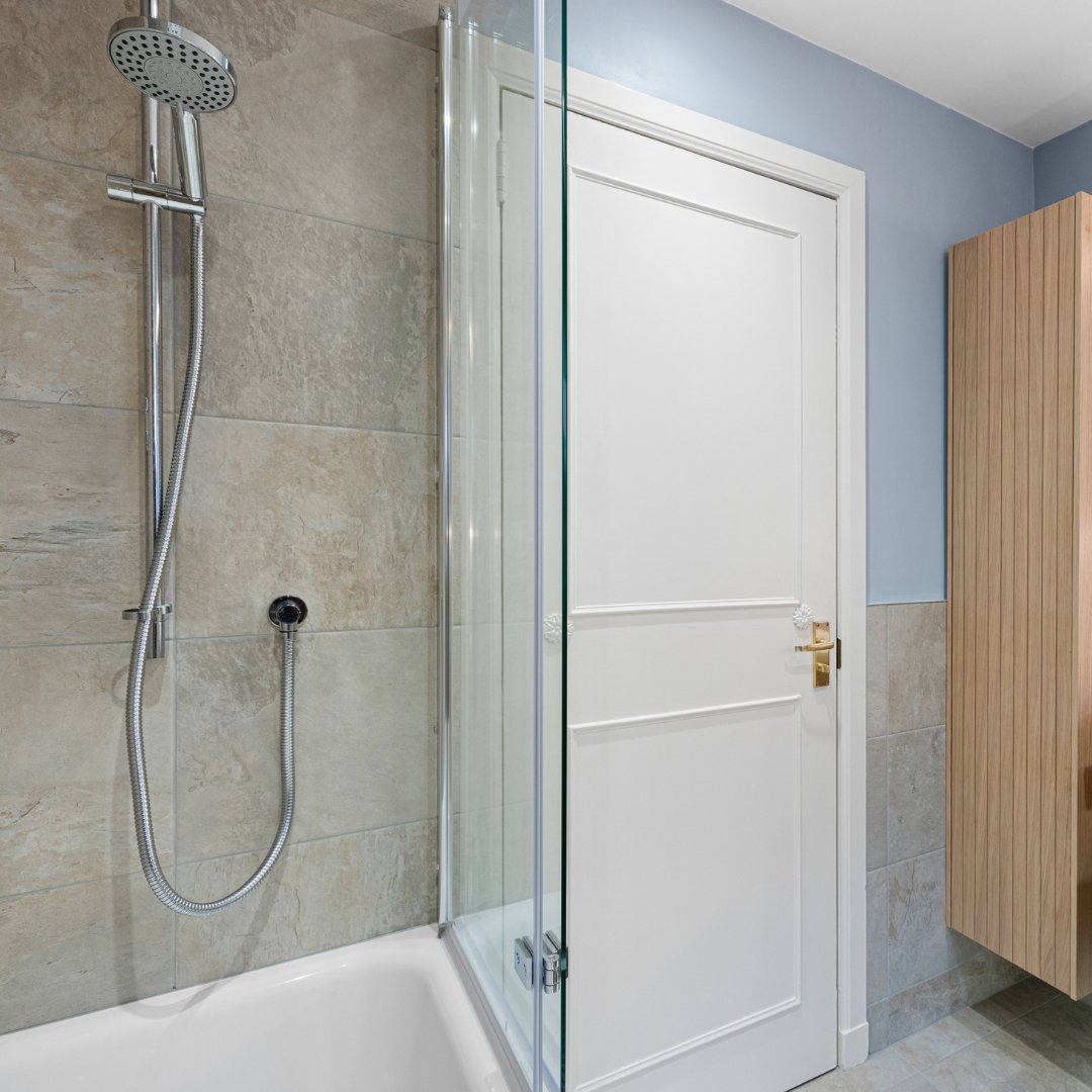 bathcoperth's tweet photo. Another stunning en-suite renovation completed by our team. We combined soft neutral and pastel tones to create a calm, cohesive space. Our client was delighted with their new bathroom, as it perfectly reflected their vision.

#Homedecor #Scotland #Edinburgh #Perth https://t.co/cPvluRMq68