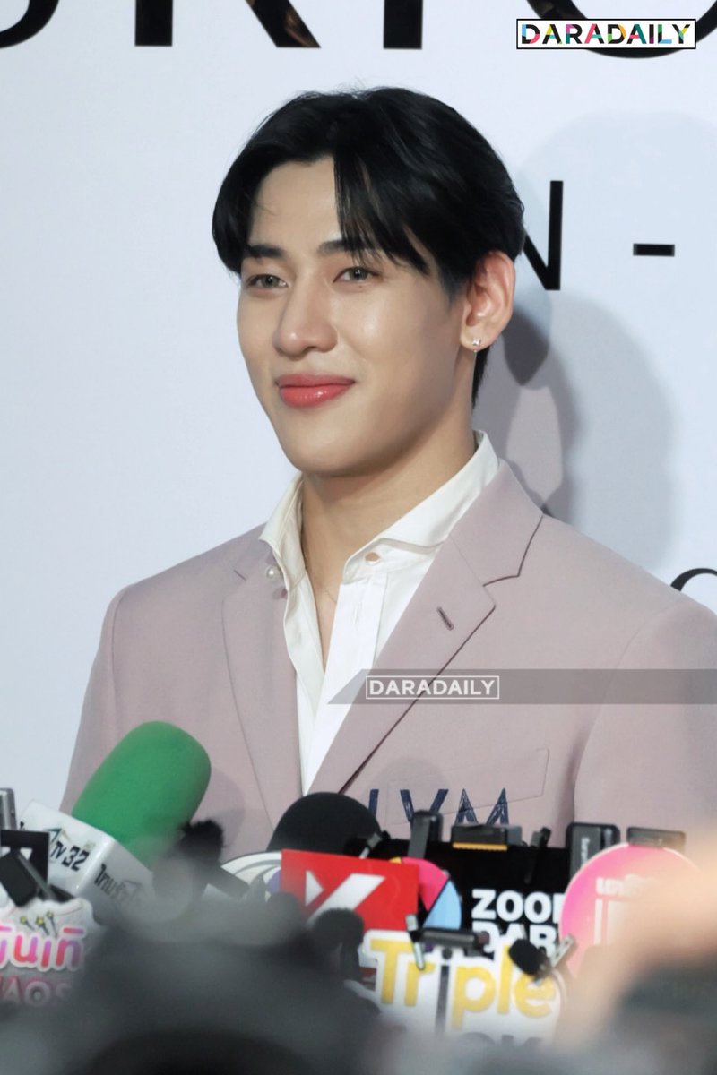 เจ้าเด็กโตขนาดนี้แล้วหรอเนี่ย ทำงานเก่งมากเลยน๊าาา 🩷🤍

BAMBAM X SRICHAND PDRN
#SrichandPDRNxBamBam #แบมแบม #BamBam #daradaily #ดาราเดลี่ #ข่าวบันเทิ