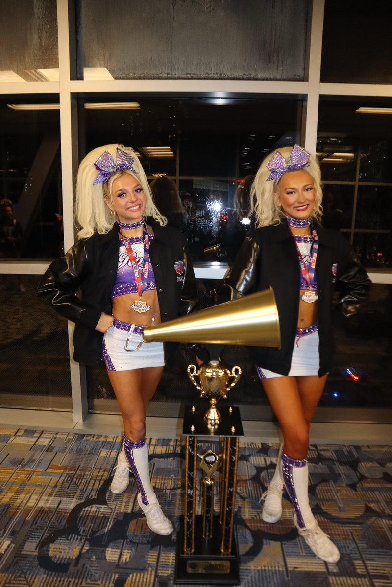 DestineeParker9's tweet image. Bringing home her 7th NCA title…this time in purple 💜 #royalty #spiritoftexas #dreamteam #nca @waileiawaivee