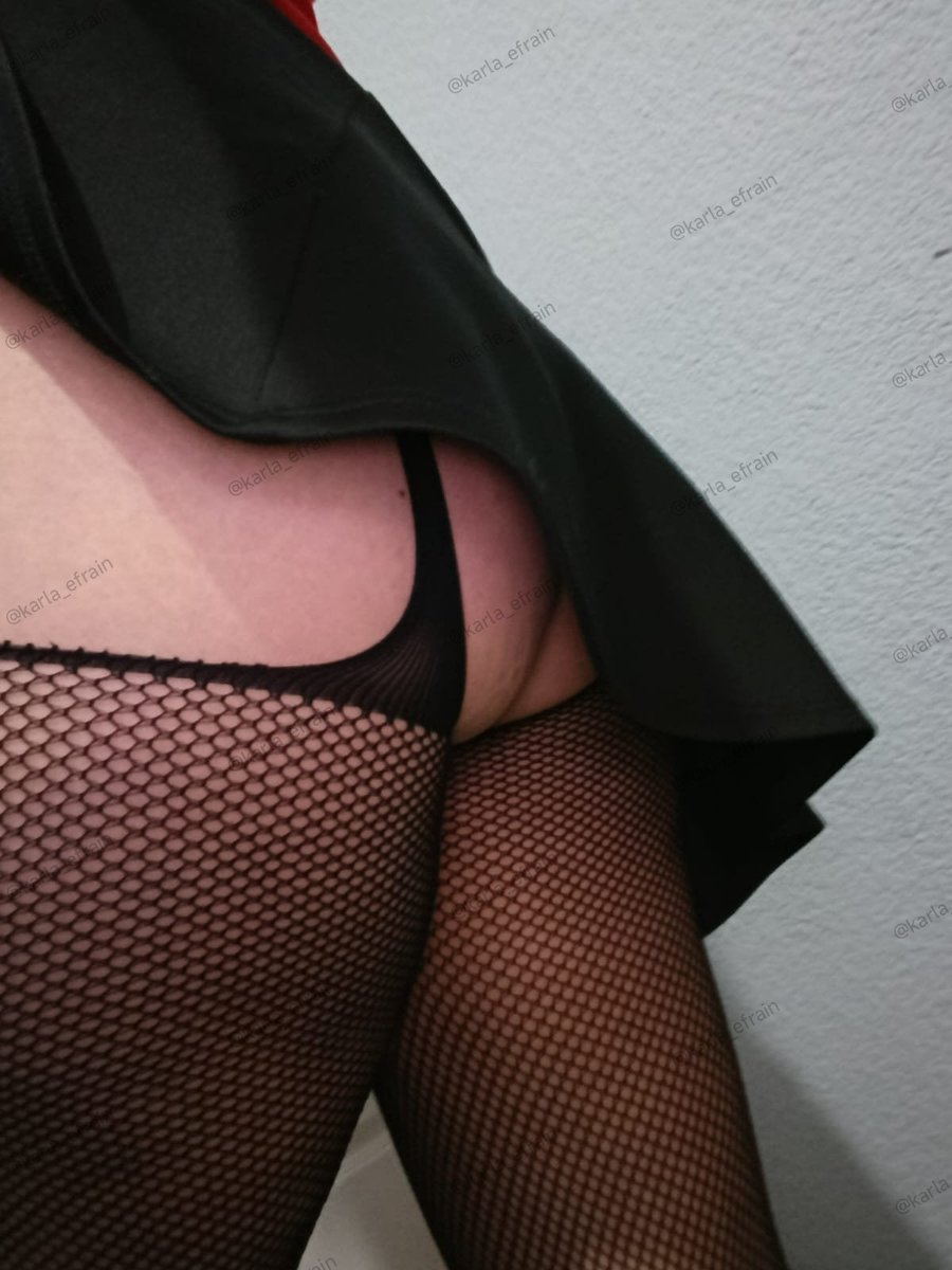 Karla y Efrain tweet media