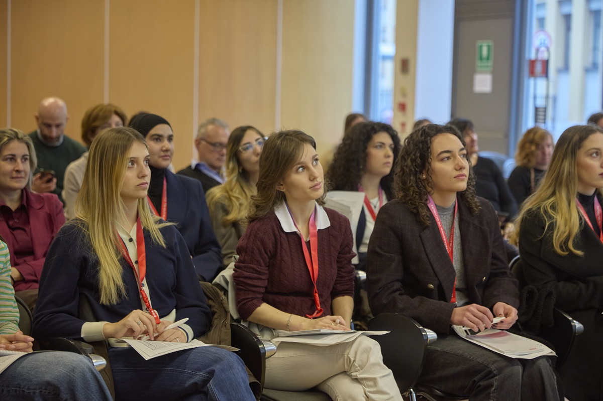 ABBItalia's tweet photo. E' ufficialmente avviata la 6ª edizione del #SustainableTalentProgram: 3 mesi di mentorship, networking e confronto per studentesse nel mondo tech.

Investire nel talento significa costruire il futuro insieme. 🔗 https://t.co/SX68NkKlN2

#ABB #RunWithABB https://t.co/8sJTb5POCY