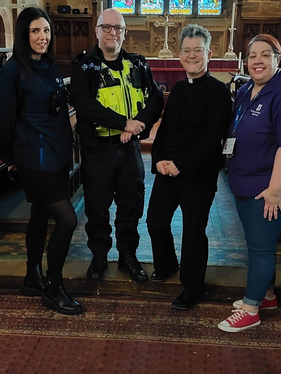 HalesowenWMP's tweet image. Looking to the future with Halesowen NHT working more closely with St John's The Baptist Church on several community projects. A productive Cuppa with a Copper this morning. Thank you one and all. #workingtogether