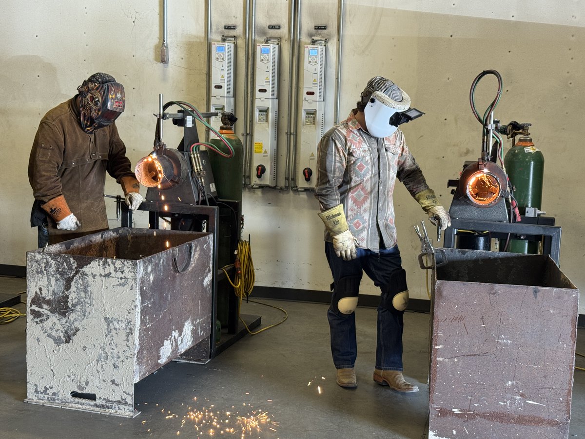 TSTCproud's tweet photo. You shouldn't play with fire... unless you're a welder! Our welding students play with fire every day to one day make sparks in the industry! #tstcproud 🔥🧑‍🏭 https://t.co/JXxZXCbbaD
