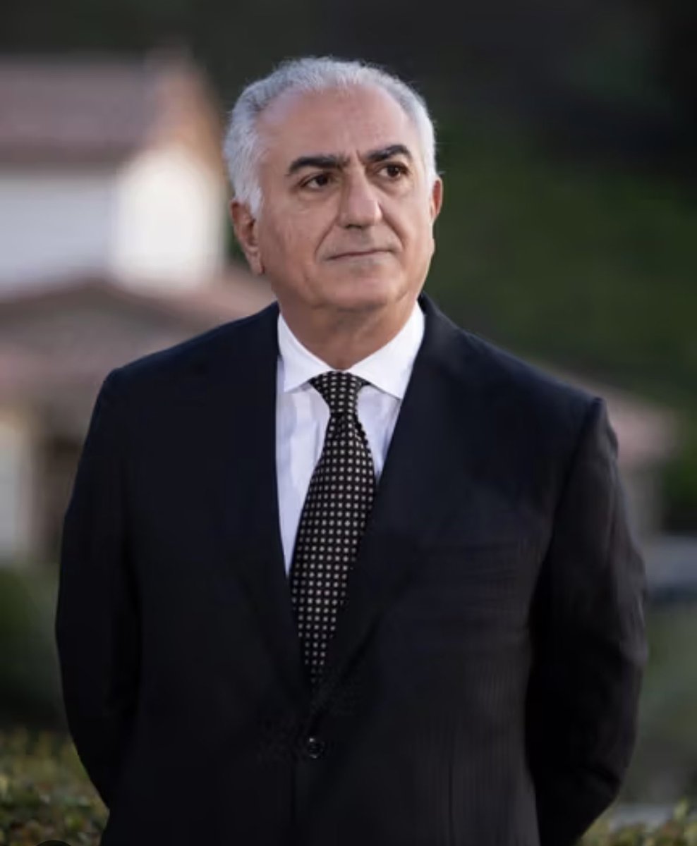 Alireza7553's tweet photo. ای جانم تایم لاین دست خودمونه 🙏🏼✌️

بده شیش ، هشتگ یادت نره 🖐️
#KingRezaPahlavi 
#JavidShah‌‌‌‌‌ https://t.co/t7e1L5VCX7