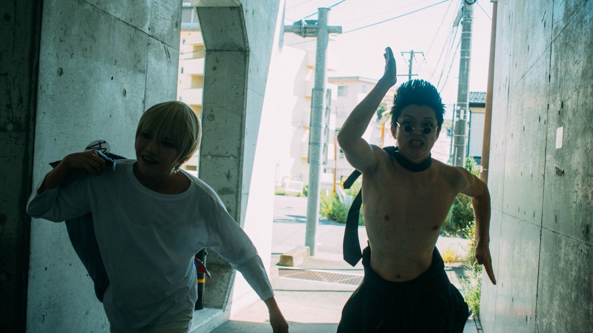 horita_cos's tweet photo. cosplay / コスプレ

HUNTER×HUNTER
レオリオ＝パラディナイト

「オレはレオリオという者だ」

「フリチンになっても走るのさーー！！」

ゴン　　　@0schneewittchen 
キルア　　@soranogomibako 
クラピカ　@bakutensuruze 

📷　@tooma_camera 

※ロケ地許可済み https://t.co/RQZgLLgrLU