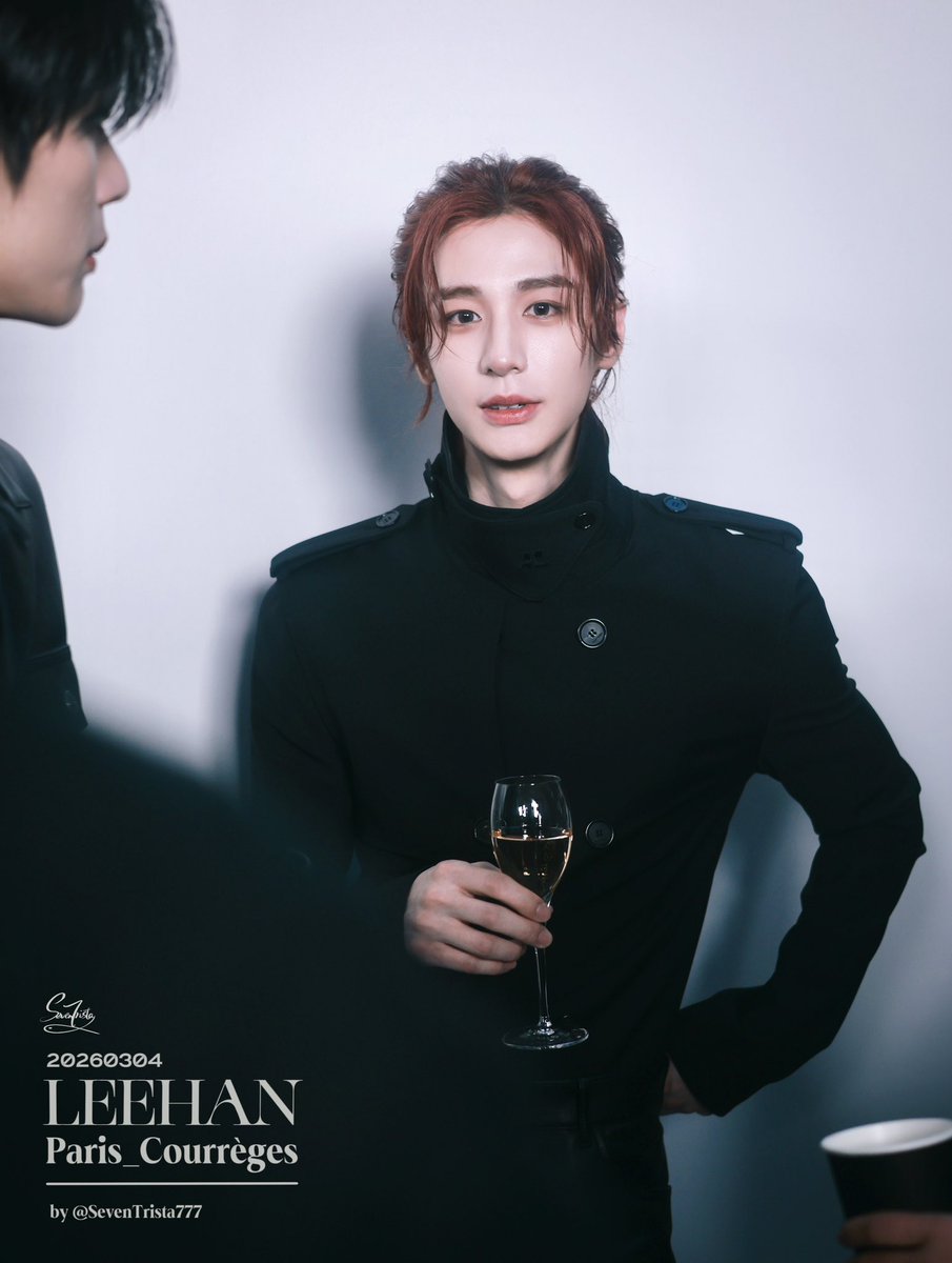 아니잠만이건화보죠