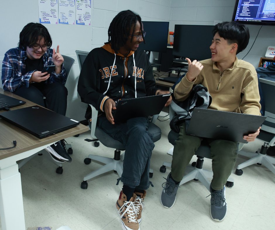 Lakota Robotics tweet media