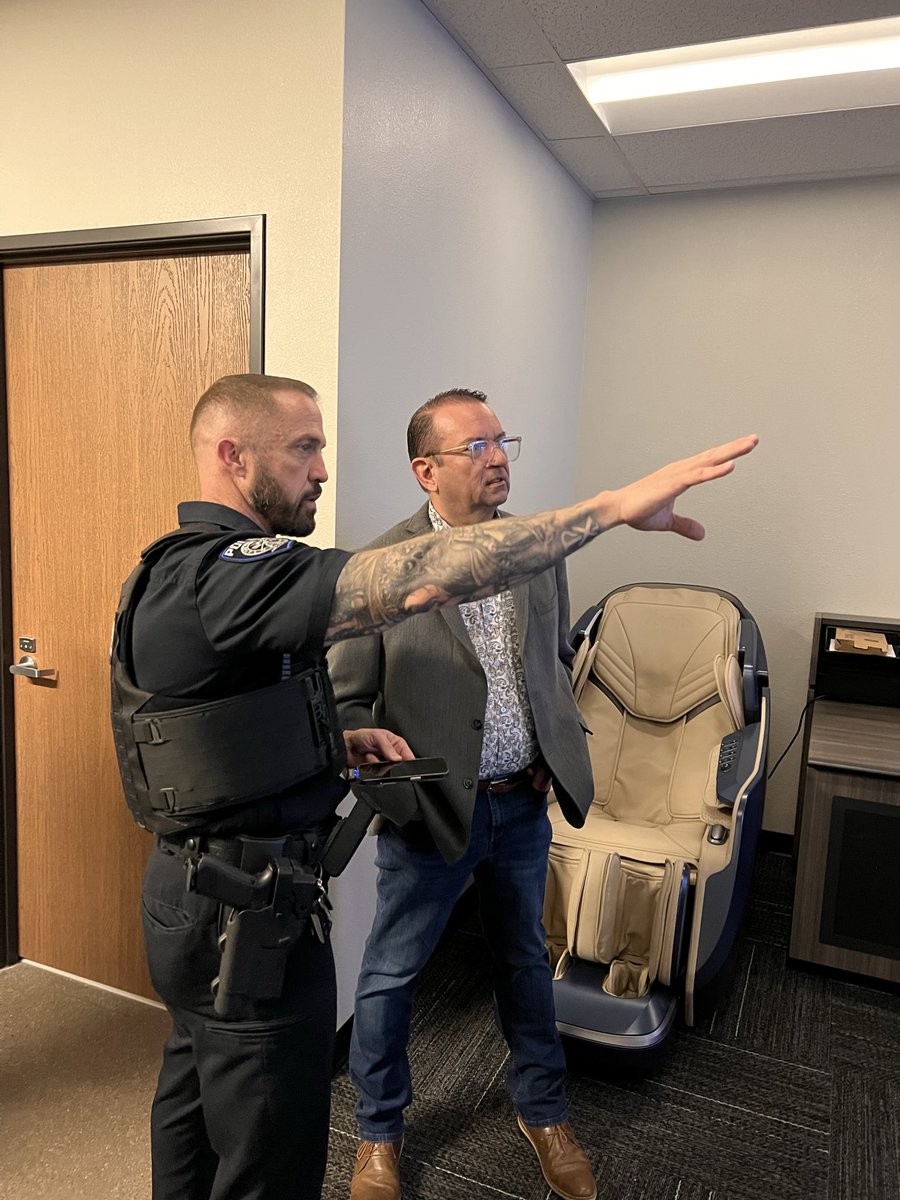 LopezForArizona tweet media