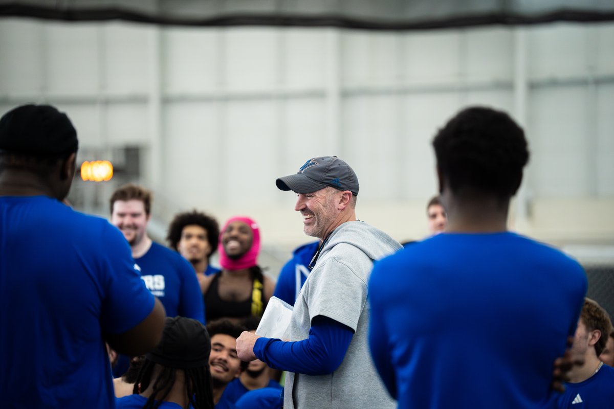 GVSU Football tweet media