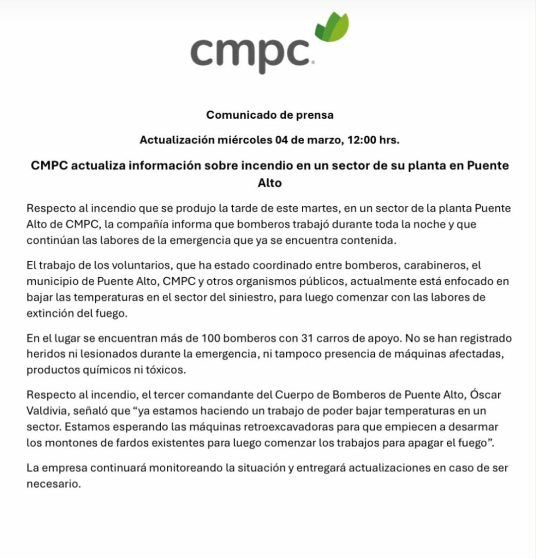 🔴#PuenteAlto| Incendio que afecta a La Papelera se encuentra contenido y se trabaja en desarmar los fardos de papel y cartón para extinguir el fuego. CMPC actualiza estado de la emergencia que se declaró la tarde del martes 3 de marzo.