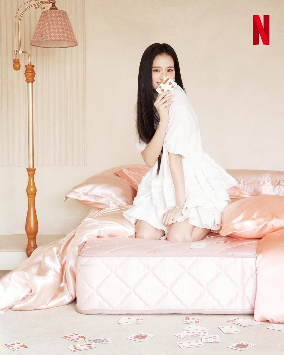 Jisoo ☆ tweet media