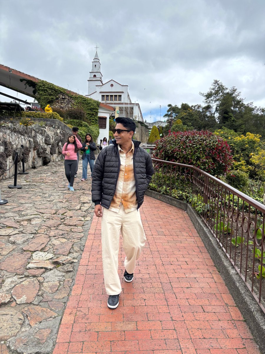 sachinsbangera's tweet photo. Nature understood the assignment. I just showed up 🤷🏻 https://t.co/ke8q3dTM4z