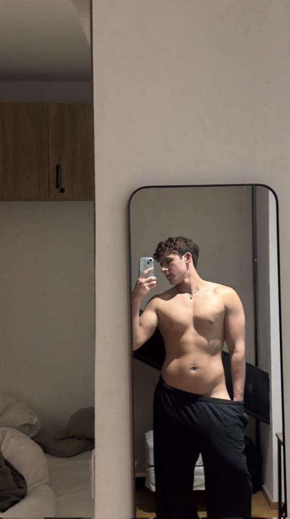 Blake (@bayblakeee) on Twitter photo 