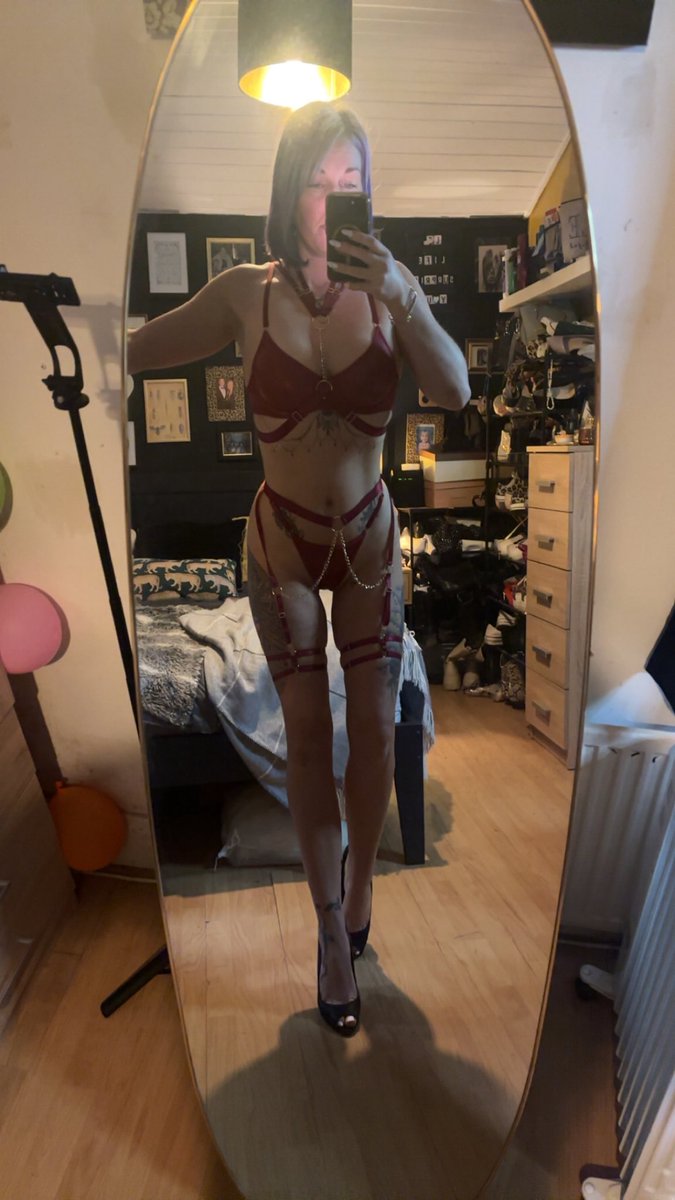 shellxfindom's tweet photo. New fit…. What do we think? 🔥 https://t.co/EthU4C2hPj