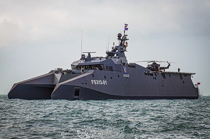 Defensa_Israel's tweet photo. Lo que vemos en esta otra imagen es a la corbeta Shahid Qasem Soleimani de la Marina de #Iran hundiéndose cerca del puerto iraní de Bandar Abbas.
🇺🇸🔥🇮🇷
- Trump eliminó en el 2020 (durante su primera presidencia) al General Qasem Soleimani, Jefe de la Fuerza Quds (la unidad de élite de la Guardia Revolucionaria), y ahora hunde al barco que llevaba su nombre, pues Shahid Qasem Soleimani significa Mártir Qasem Soleimani.
- En fin. Más sobre los hundimientos en la flota iraní en el post que estoy citando abajo.