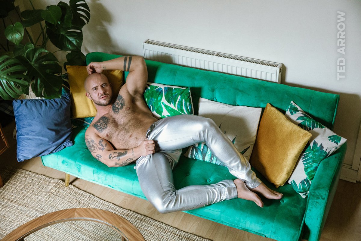 Ted Arrow tweet media