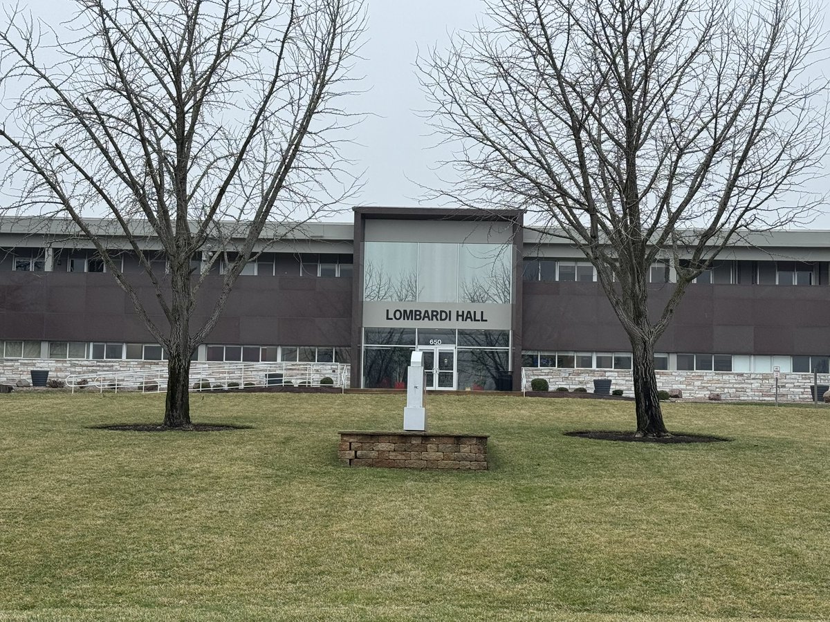 Ice Time College Hockey West tweet media