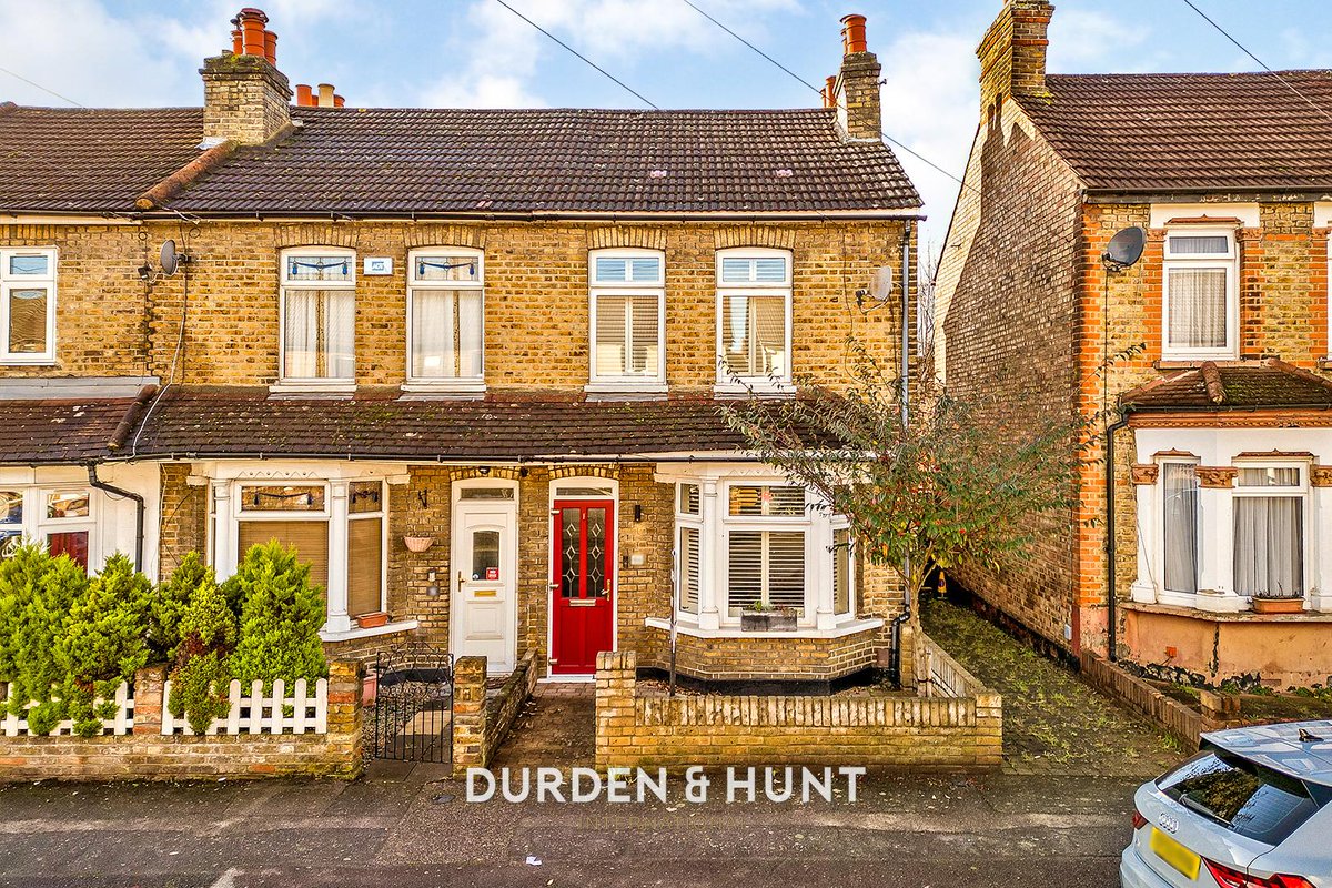 Durden & Hunt International tweet media