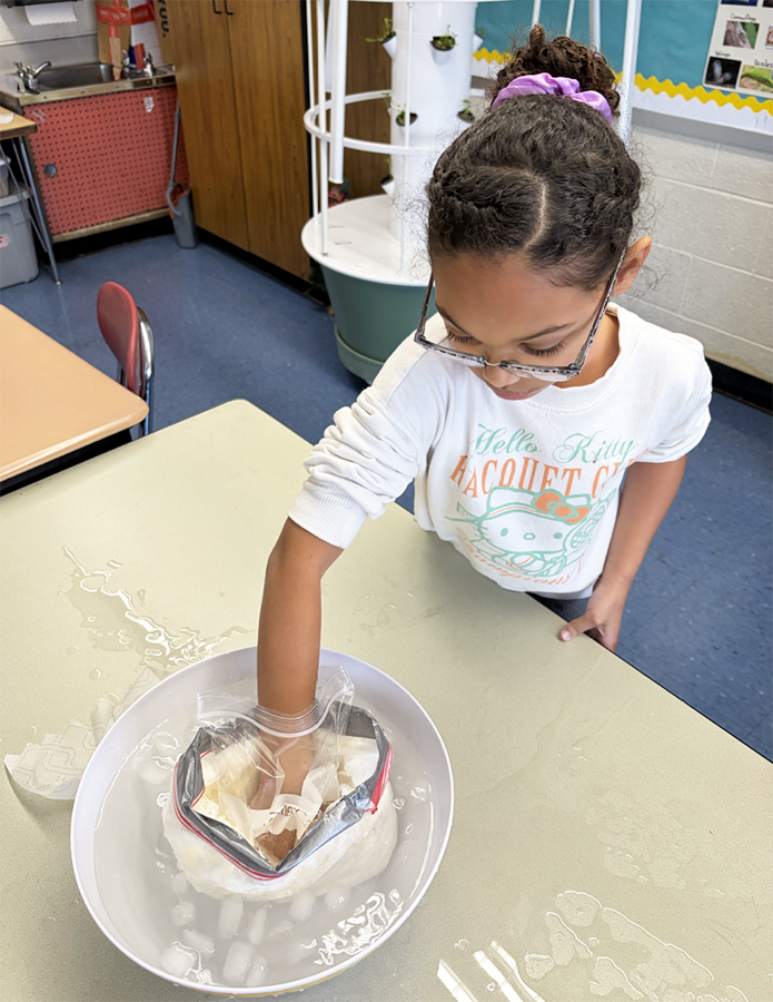 Gateway_SD's tweet photo. “I’m reaching a lot more kids this way, instead of having them strictly memorizing things."
Hit the link to learn how Gateway teachers are using Pennsylvania's new STEELS Standards to engage students with hands-on learning. https://t.co/gQZ5eXqsdB https://t.co/MgoYFfexM9