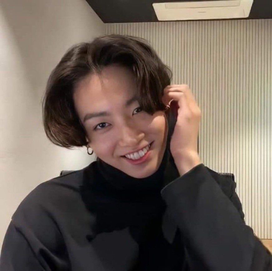 =⌕ Día 2 buscando mutuals 𓂃 ࣪˖ ִֶָ𐀔 #armytwt 
                            20 | 🇲🇽
                         ✿ she/her 
              ☾ OT7 desde 2020 ☽
      ✧ ⋆｡˚  th 🐻biased ⋆｡˚   ✧
busco la Jungkook de mi Tae👅
                       ♡ / ↻ = mutis