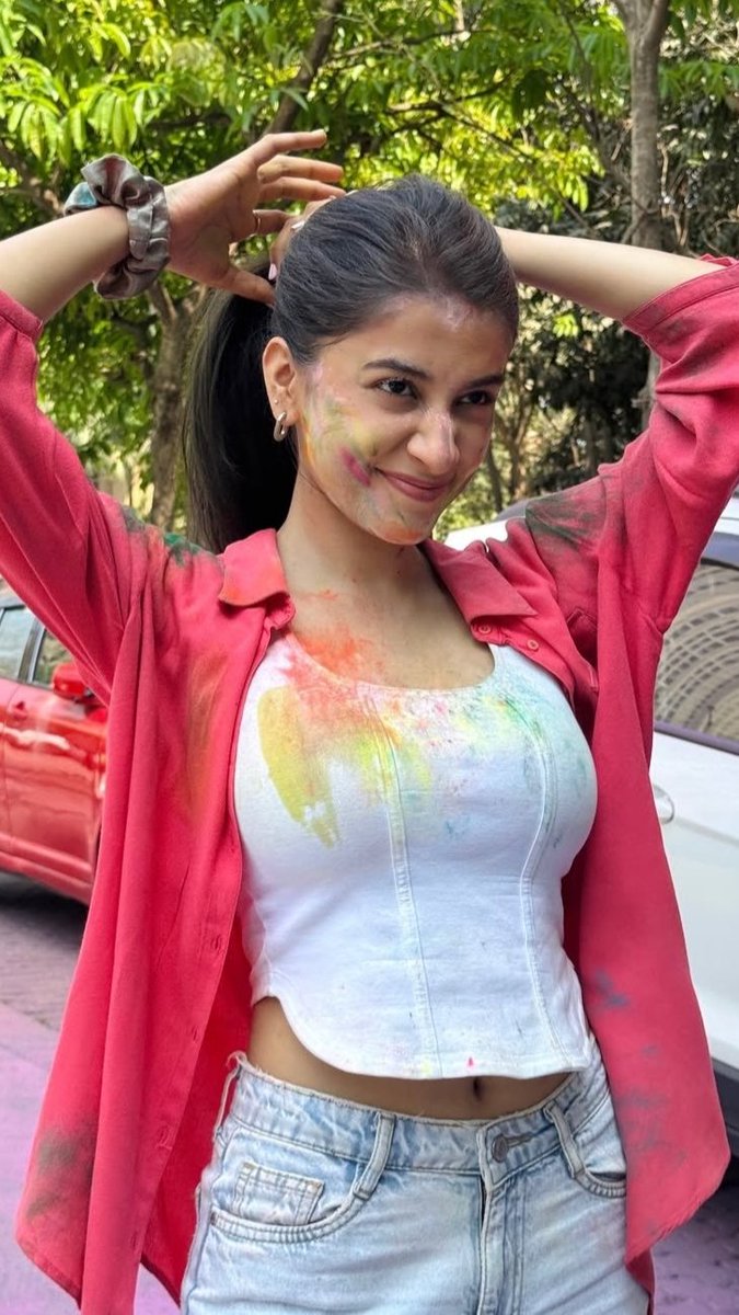 celebzspot's tweet photo. #SimranSharma https://t.co/avQjpfGi6m