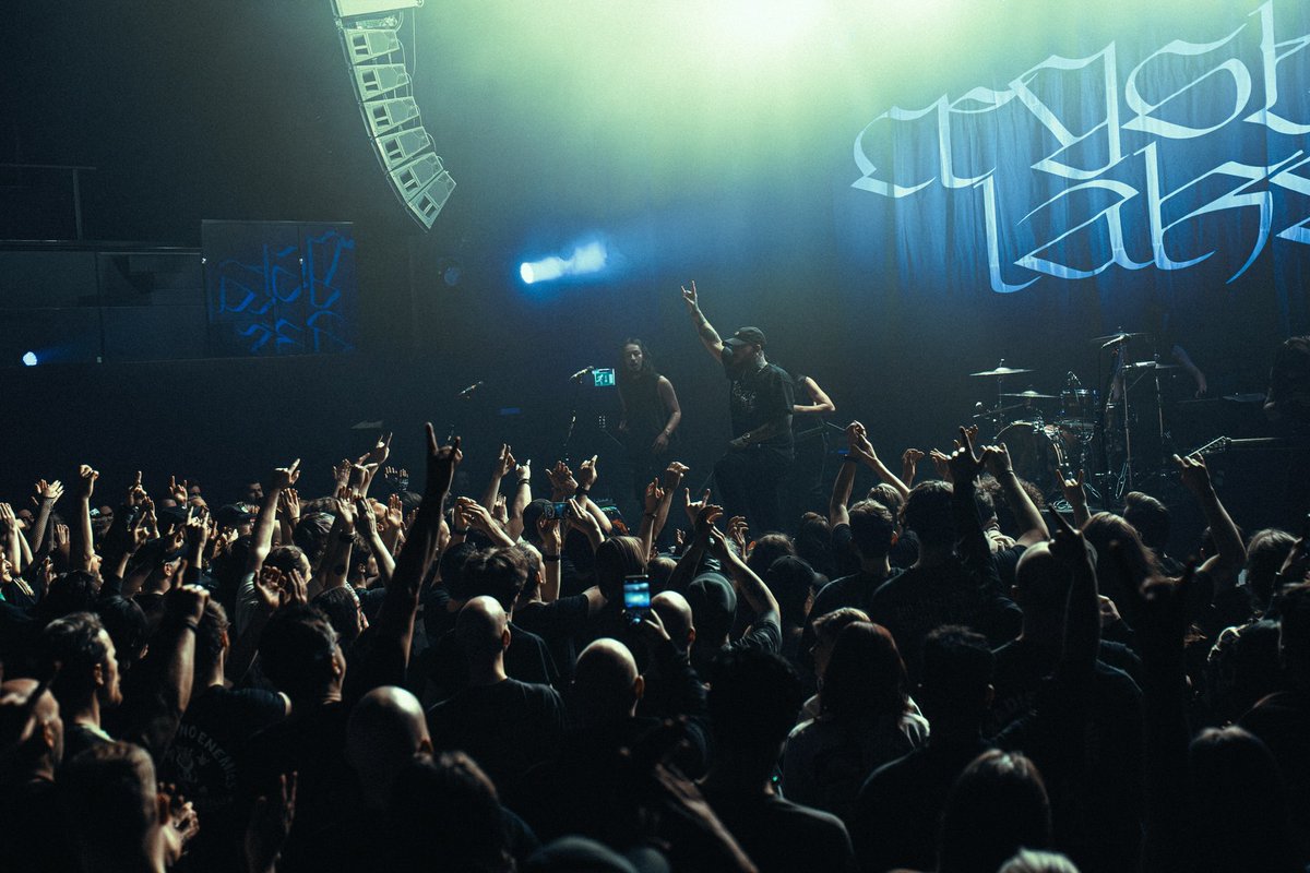 ResurrectionESP's tweet photo. ¡HORARIOS DE LOS CONCIERTOS DE LA GIRA CONJUNTA POR ESPAÑA DE CRYSTAL LAKE & MISS MAY I! 🔥 @CrystalLake777 + @missmayiband 

⌚ BARCELONA
17:30h – Apertura de puertas
18:00h – Diesect
18:45h – Great American Ghost
19:35h – Miss May I
21:00h – Crystal Lake

🕰️ MADRID
18:00h – Apertura de puertas
19:00h – Diesect
19:45h – Great American Ghost
20:35h – Miss May I
21:55h – Crystal Lake

⏱️ VITORIA
18:00h – Apertura de puertas
19:00h – Diesect
19:45h – Great American Ghost
20:35h – Miss May I
21:55h – Crystal Lake

🎫 Info + últimas entradas en este link: https://t.co/rKE7oWcqN8

#RouteResurrection #CrystalLake #MissMayI #Diesect #GreatAmericanGhost