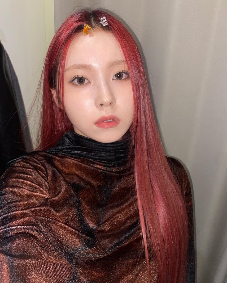 les prometo que no soy una persona seria, lo que pasa es que quedé en shock después de ver todo el concepto de #𝓡i𝑙əy𓊆𖠇ིུ𓊇ྀ𝓱oɯ𝕝 (๑°o°๑) también terminé encontrándome #𓊈Ꭵn·myི۪𓊉sa𝙵ė場所 con #𝚕ı͝t𝕥leфʼᵯonsྀtər

𝓂eo𝚠 яoꮯꮶ ✩°̥࿐  #𝐥yn