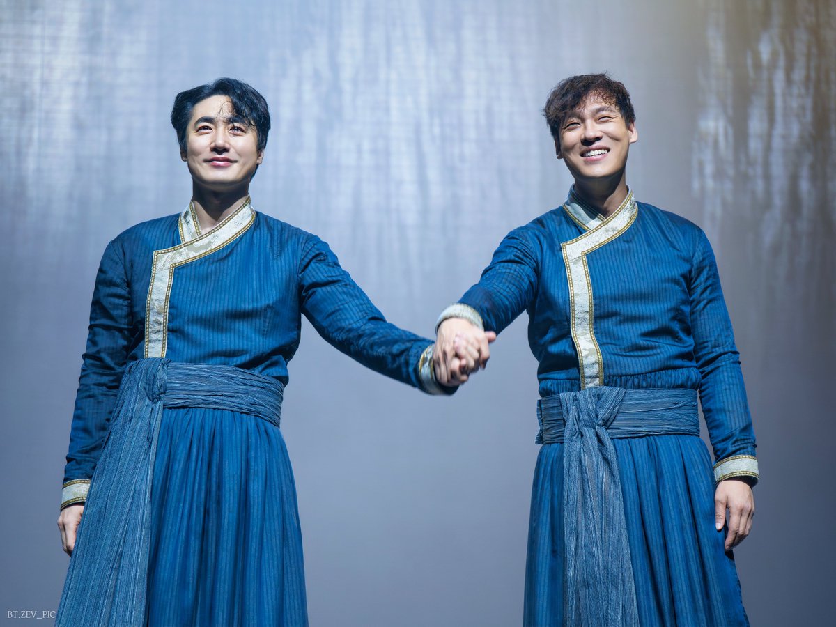 BT.ZEV_PIC tweet media