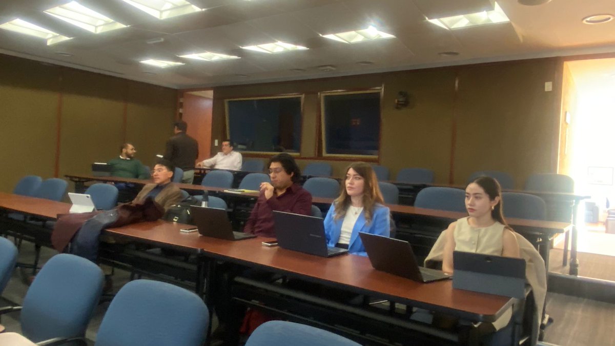 División de Estudios sobre el Desarrollo tweet media