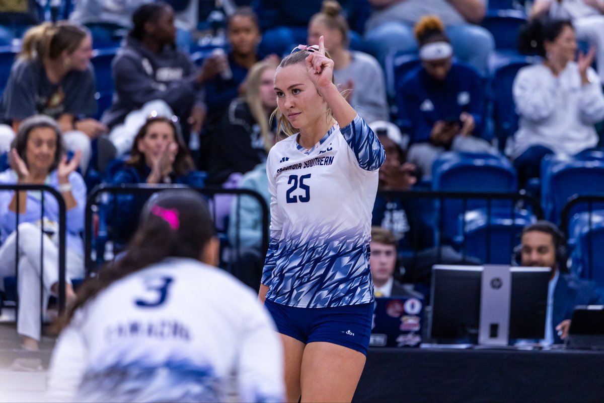 GSAthletics_VB's tweet photo. The countdown is at 1️⃣. 

Only for Southern Day of Giving is tomorrow. Consider donating to our program at the link below! 

https://t.co/DVwX0NnGr5 https://t.co/t7AXxB4wX3