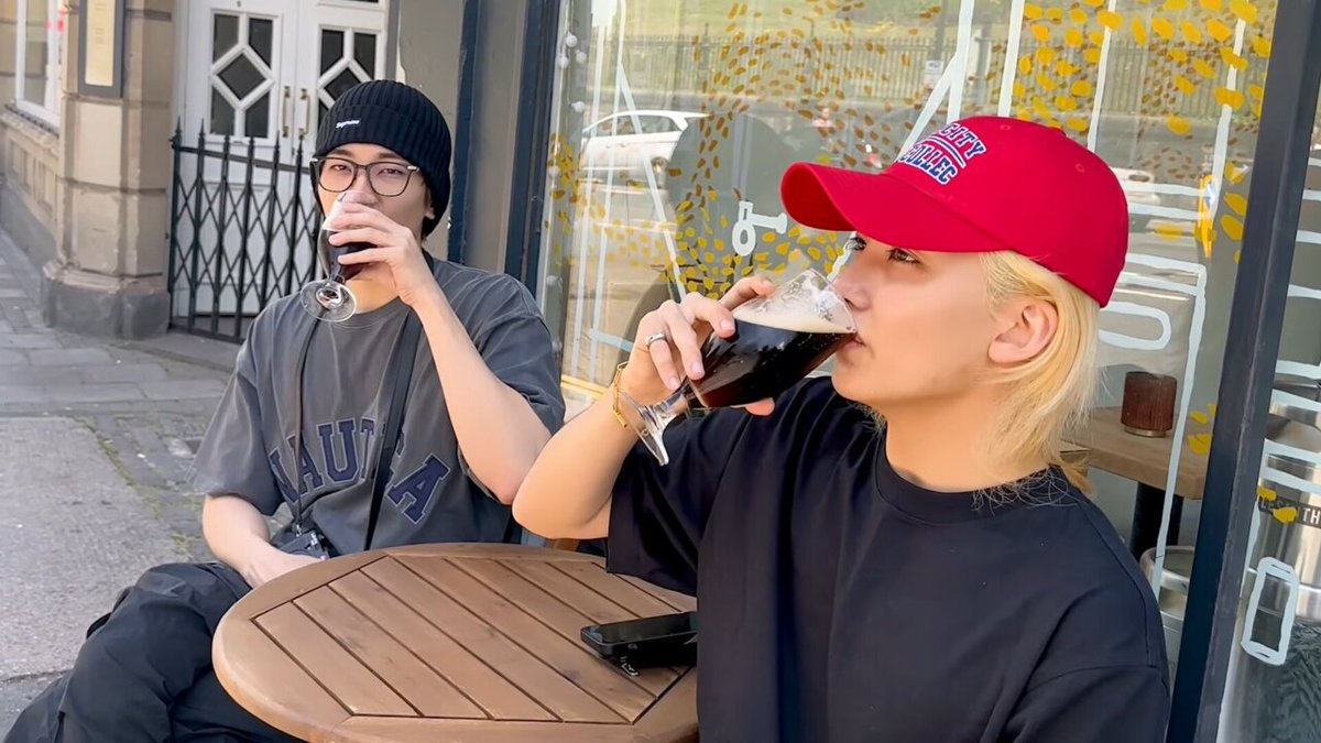 selfolssi ♤ tweet media