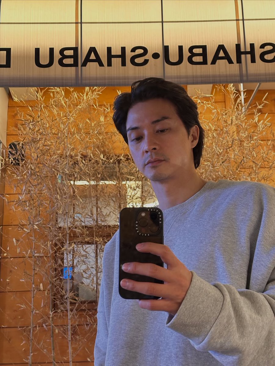 Julian ⾕ tweet media