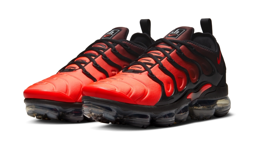 2026年 3/20 発売】 NIKE AIR VAPORMAX PLUS “Black/Bright Crimson