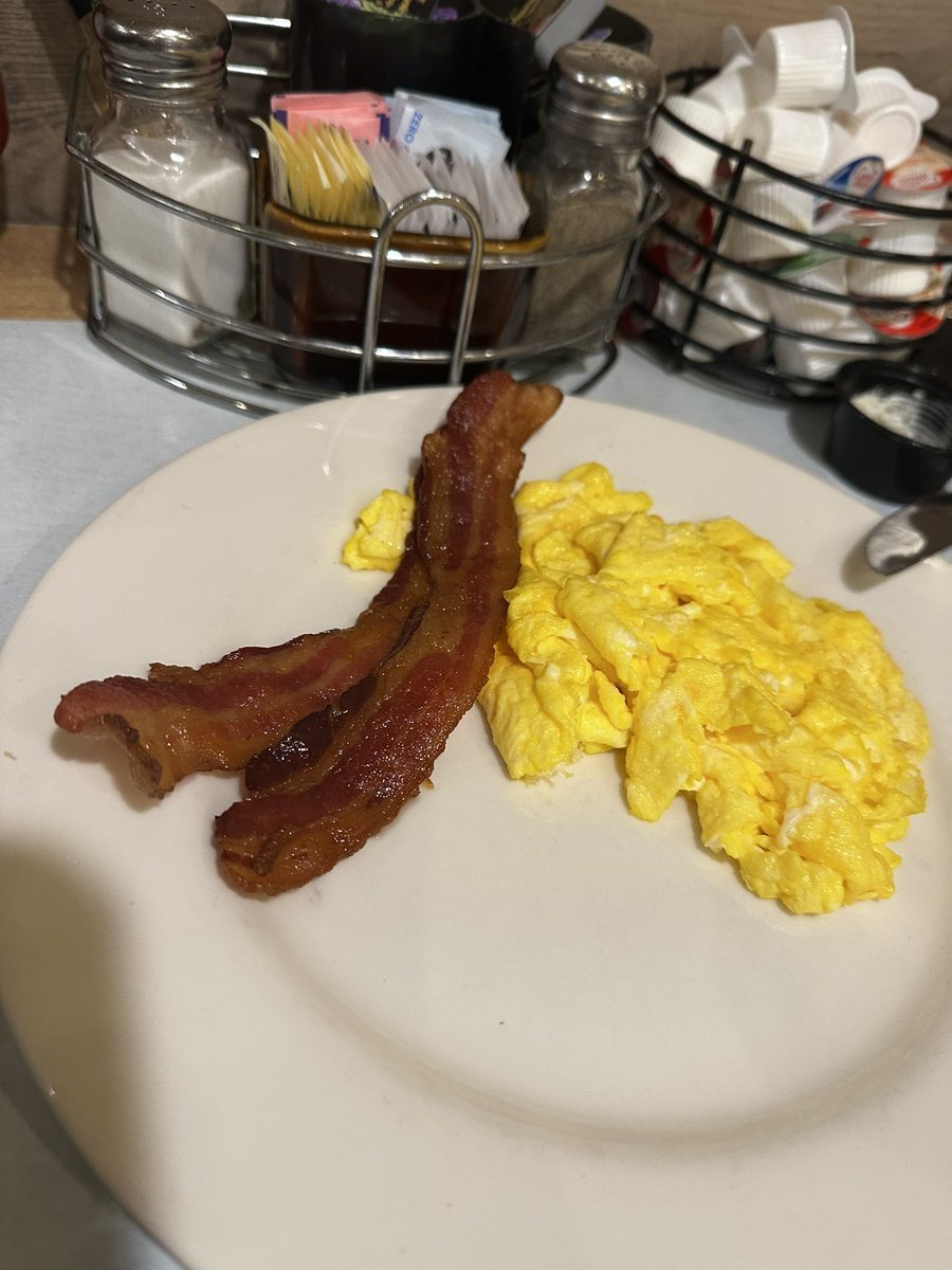 Penn Kingsmen T&F/XC tweet media