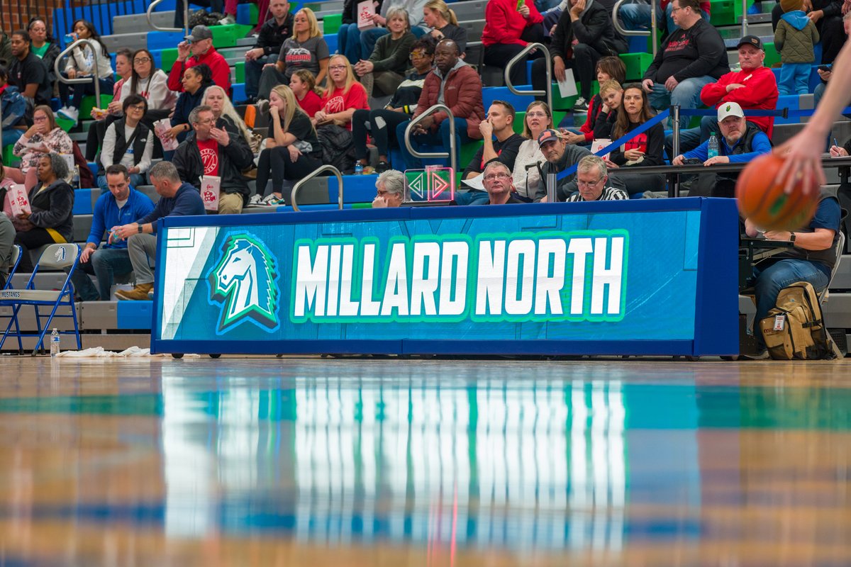 Scoreboard_100's tweet photo. Need a scorers table? We got you! 🏀
Get one for your school ➡️ https://t.co/kxruZk3yqd
@MillardNorthHS
#ScorersTables #ScorerTable #ScoreboardMedia #GymUpgrade https://t.co/fxP4shqCTh