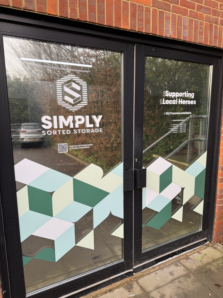 Creativesigns2's tweet image. Window graphics, external signage and internal graphics produced and installed for Simply Sorted Storage in Chesham #sign #signage #design  #buckinghamshire