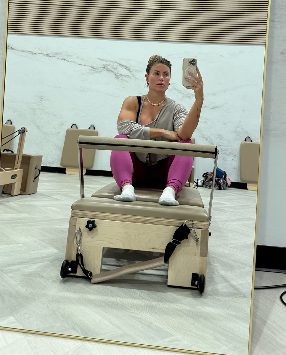 Goddess Sydney Thunder - EliteSirens.com tweet media