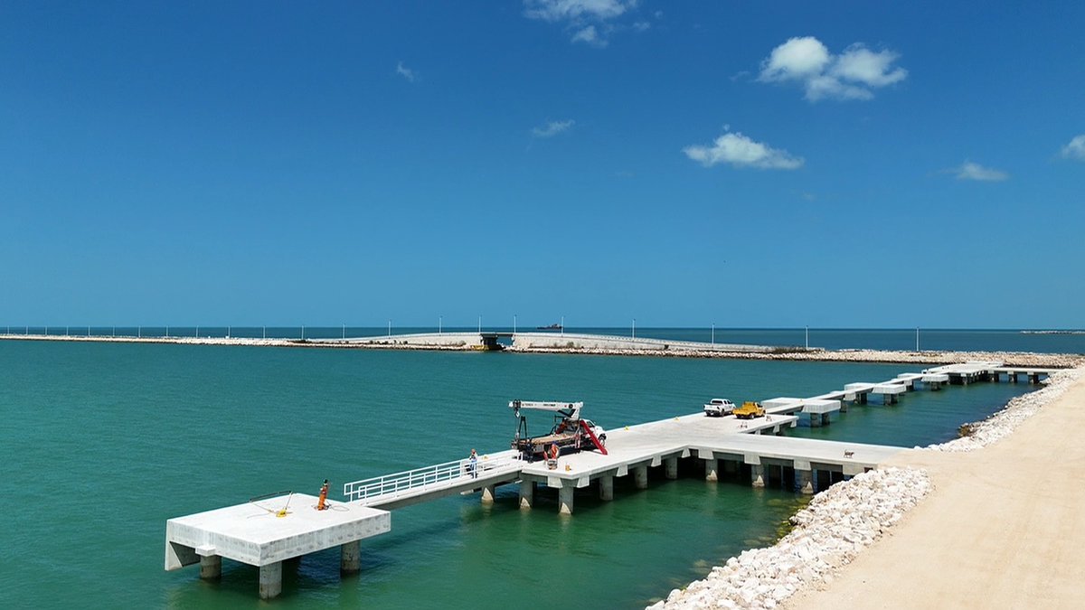 AgapitoCeballos's tweet image. La obra Duques de Alba en su etapa final.

Aumentará la oferta de bandas de atraque para buques grandes

El Puerto de Seybaplaya se amplía y moderniza para ofrecer mejores servicios. #Apicam #GobiernoDeTodos.