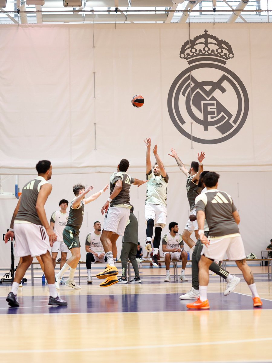 Real Madrid Basket tweet media