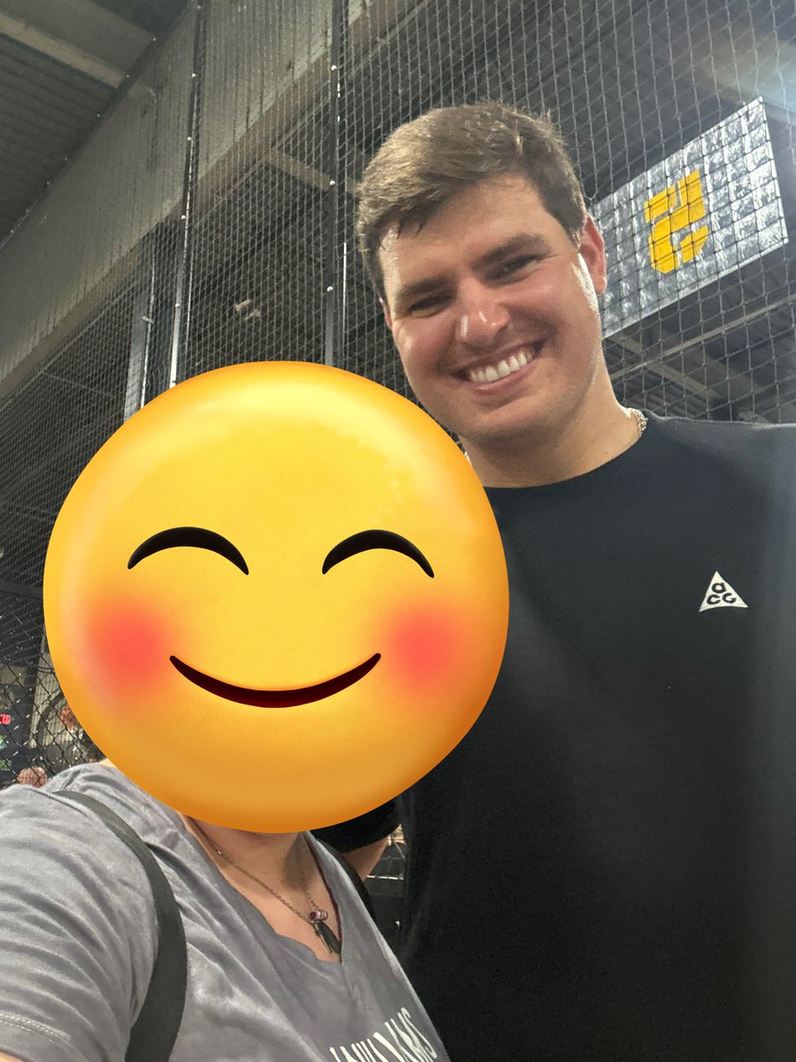 KenzieSmileMore's tweet photo. Super sad that Trey isn’t returning as a Bengal. Wishing him the best wherever he goes. 🧡🖤 https://t.co/zljRoa5hAv