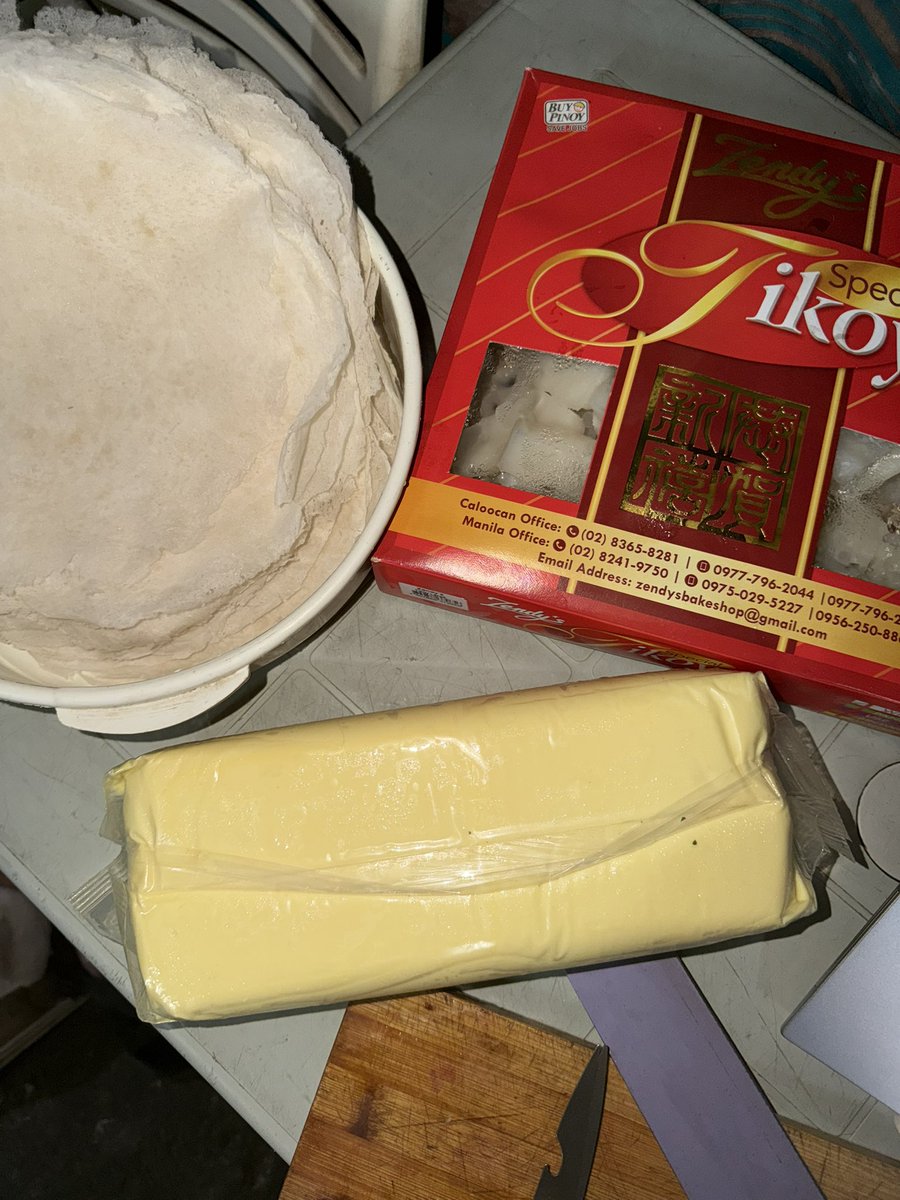 _bengster's tweet image. me with friends on a random wednesday: magbalot ng tikoy w/ cheese

#HappyChineseNewYear