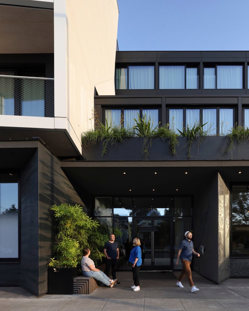 LEVER Architecture tweet media