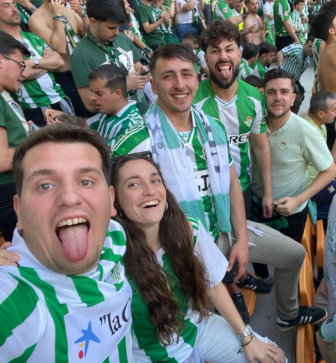 charquitopb's tweet photo. ☀️💚 Luz y color en un derbi descafeinado por el resultado, pero que abre las puertas a la esperanza de lo está por venir 💪🏼 ¡Todos juntos! VBMQP https://t.co/8059k8Vcgr