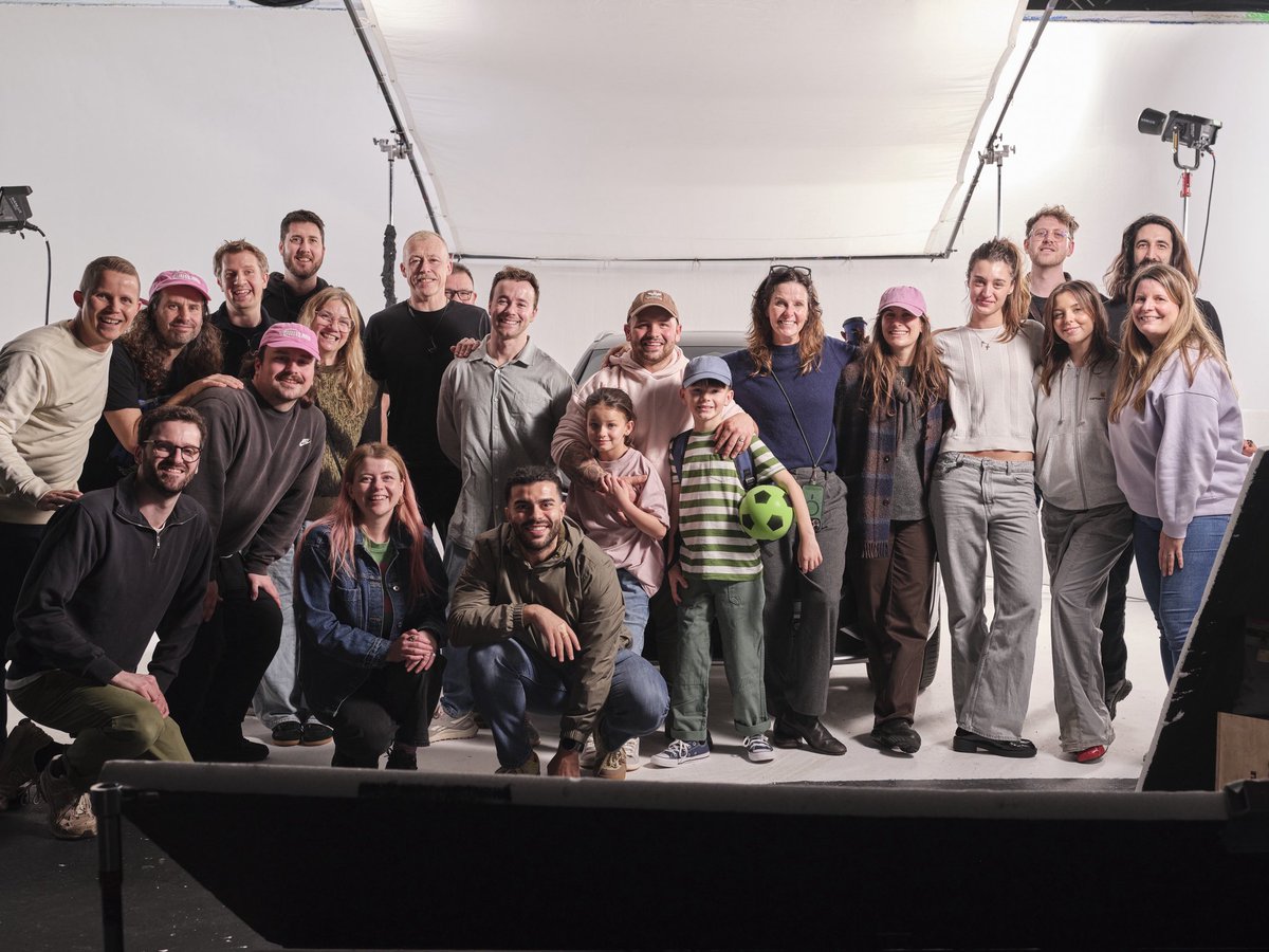 Time to Shine Agency tweet media