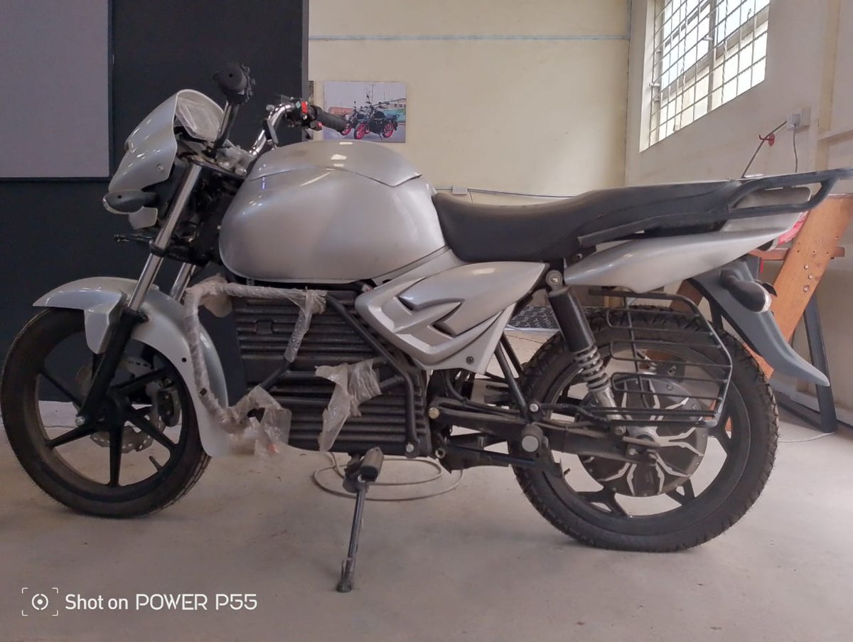 Offer!! Offer!!
 Get this electric motorbike for 40K only.
No Lipa pole pole, no longterm unnecessary commitments, just 40k only
DM/call/WhatsApp 0722966552