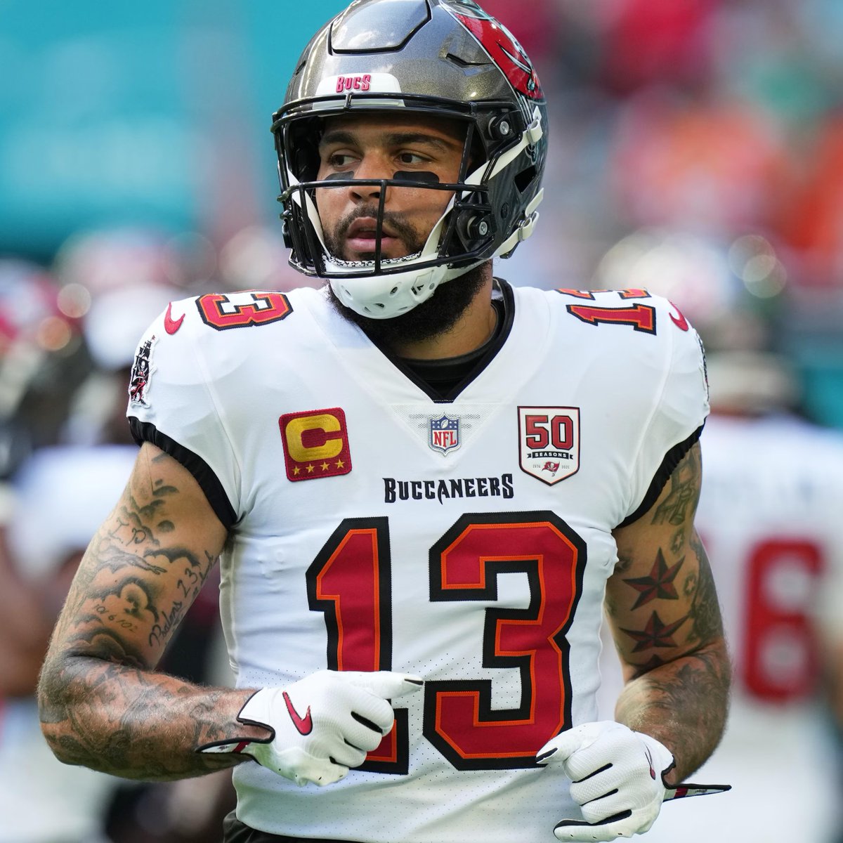 The #Titans are NOT interested in Mike Evans and instead have their eyes on Wan'Dale Robinson, per <a href="/jjones9/">Jonathan Jones</a>.

#TitanUp