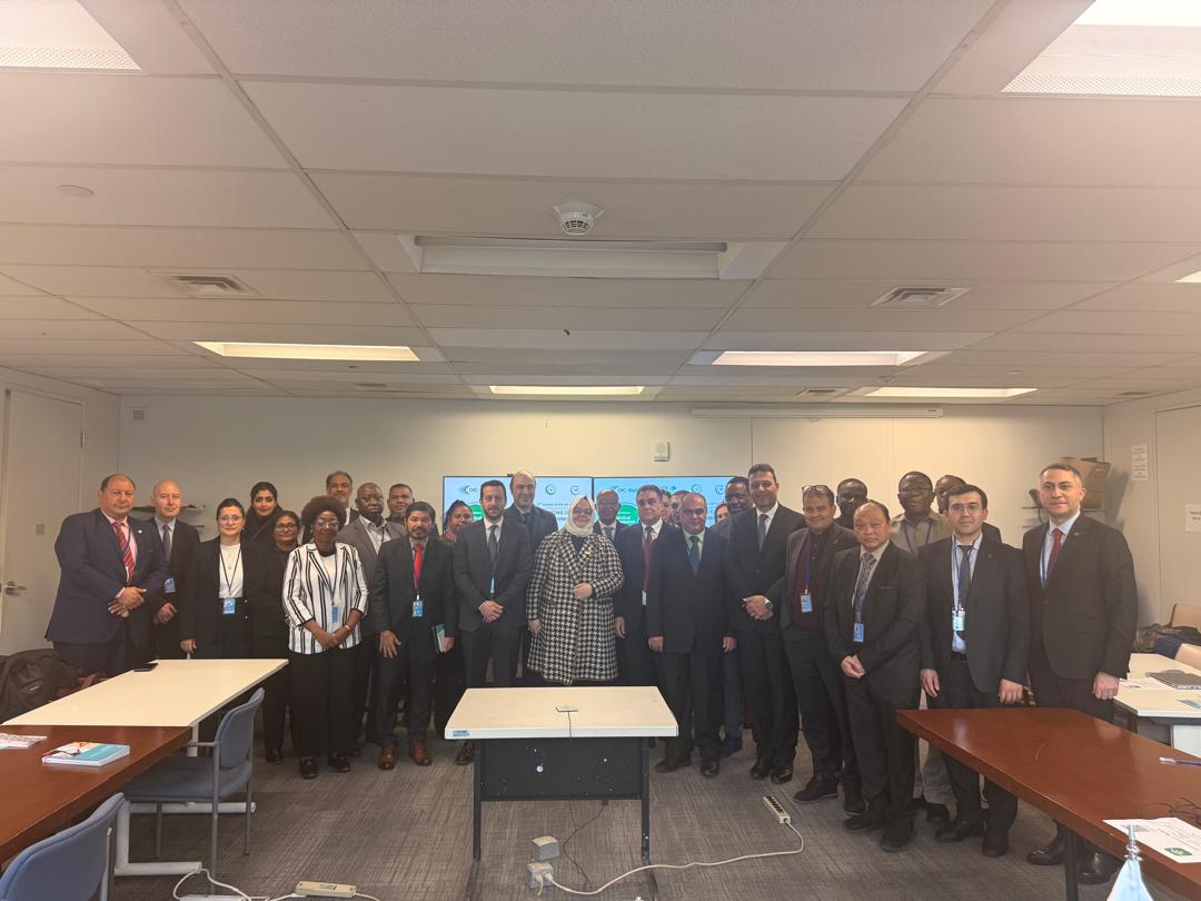 Dr_Uzir's tweet image. Alhamdulillah, for my first side meeting today, I had the opportunity to join the Follow-up Meeting of the OIC Statistical Commission (OIC-Statcom). Department of Statistics, Malaysia
#UN57SC
#KPDOSM
#StatistikNadiKehidupan
#StatistikSegalanyaPasti
#DOSM