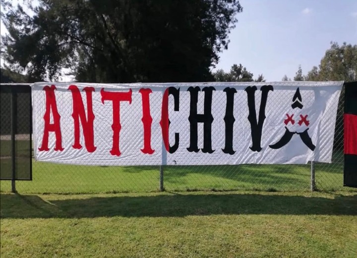 ChesterRojineg1's tweet photo. Odio eterno a sus colores...
Odio eterno a su hipocresía...
Odio eterno a su falso nacionalismo...
Me das asco Chivas... https://t.co/7sZqvY0Z4w