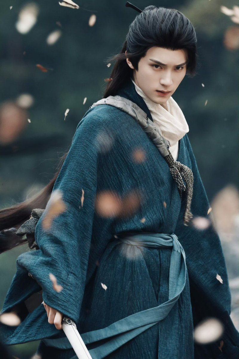 zyiranindofans's tweet photo. 040326 Zhou Yiran Studio Weibo Update
#GenerationToGeneration
Menjelajahi seluruh penjuru Jianghu, menyaksikan luasnya langit dan bumi—bukankah itu juga menjadi arah hati yang didambakan Mu Qingyan #ZhouYiran
#周翊然 #MuQingyan #慕清晏 #ChangNing #江湖夜雨十年灯 https://t.co/YfEwHVhwDn