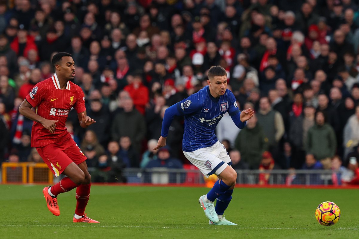 Ipswich Town tweet media